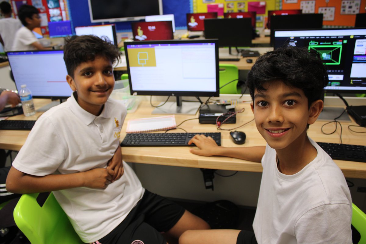 Computing_CVS's tweet photo. Raspberry Pi Club enjoyed their final project of the year.
They wrote python code to create a window followed by code to draw in a north, south, east, west direction - creating their very own etch a sketch!
@Raspberry_Pi @RaspberryPi_org @ThePSF @DigSchoolhouse @CodeClub https://t.co/QhnVf8yPUI