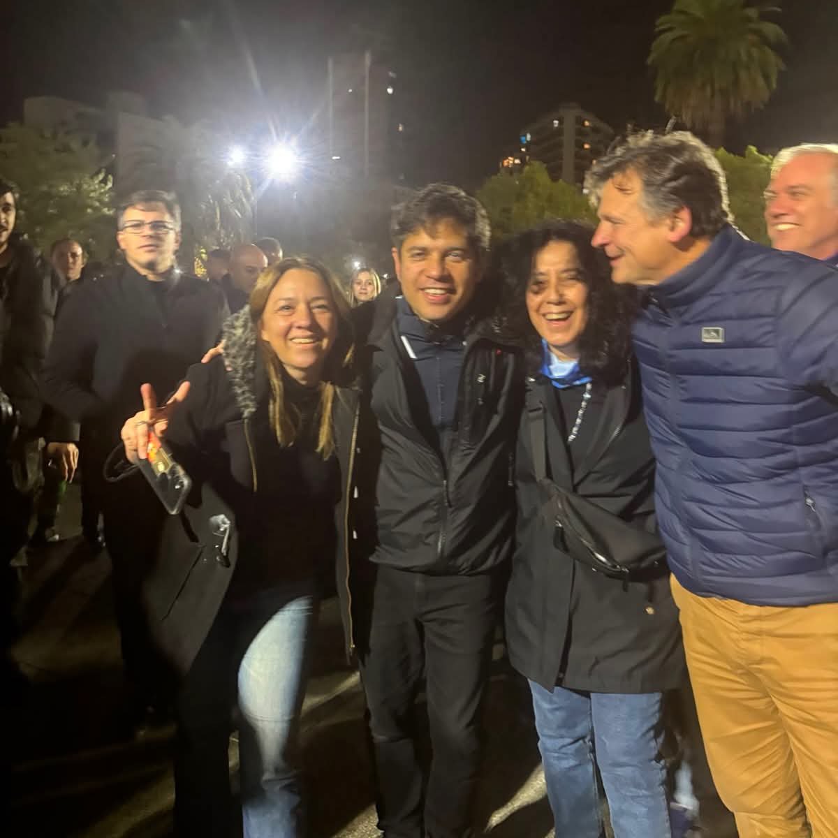 AntiCordobaOK's tweet photo. Si Milei sale a festejar como Axel a la calle termina fajado fija😂 https://t.co/jGonwAkecT
