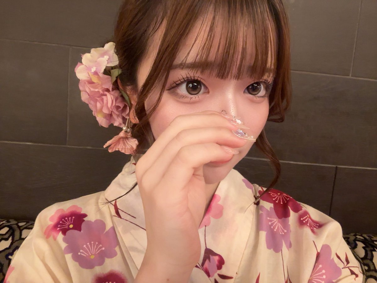 ueey9t's tweet photo. 大人気❣️回らない水光カラコンのRIARIAからビジュ盛れする新カラーが登場🙌🏻💖
浴衣との相性抜群でひたすら透明感出まくり🫧✧︎ 
なんと！数量限定＆ブランド直営ショップ限定ショップで、1箱ご購入ごとに新色6枚もらえる超お得なキャンペーン開催中っ🙌🏻⟡.·
＃PR ＃RIARIA #リアリア　＃ミリアラテ https://t.co/FmkrXIi1XY