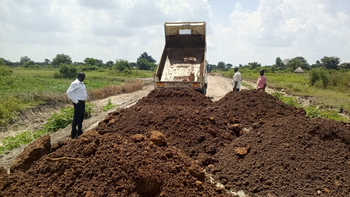 SorotiDLG's tweet photo. Road works update: Dumping of murram is underway along the Osamia–Ochero Road as part of ongoing road improvement works. https://t.co/6sCtFGKA9B