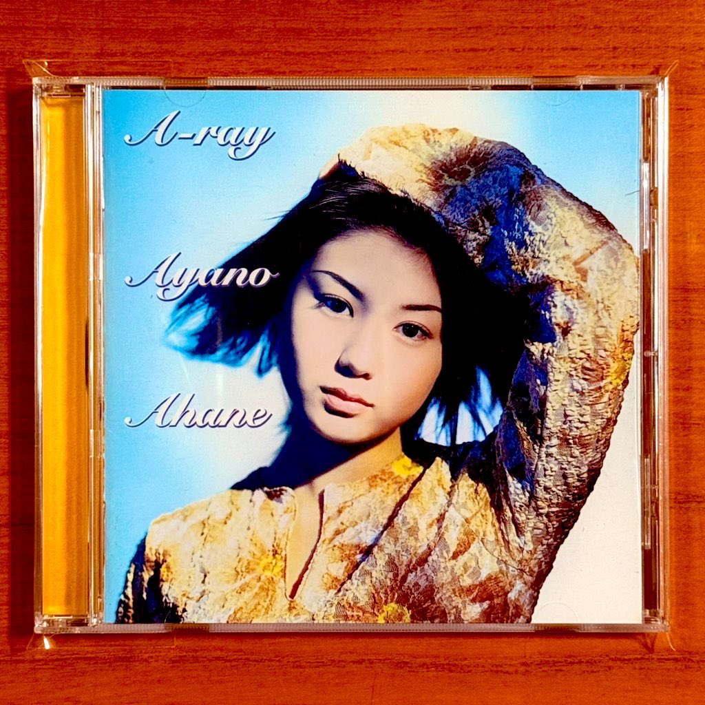 astromaniax26's tweet photo. 本日で発売から29年!
1997年7月16日 発売
【A-ray/亜波根綾乃】
告知ポスターとCD
オリコン最高15位
「ASAYAN」
コムロギャルソンに出演
シングル
「大きな風」
「がんばれ 私!」
「ひこうき雲の空の下」収録
#亜波根綾乃
#Aray
#1stアルバム
#パイオニア
#ポスターとCD https://t.co/Hr2VivzU5c