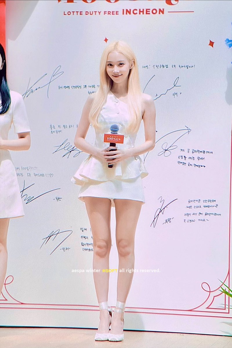 softwwinter's tweet photo. 260716 #윈터 #WINTER #에스파 #aespa https://t.co/KKWnfEluD9