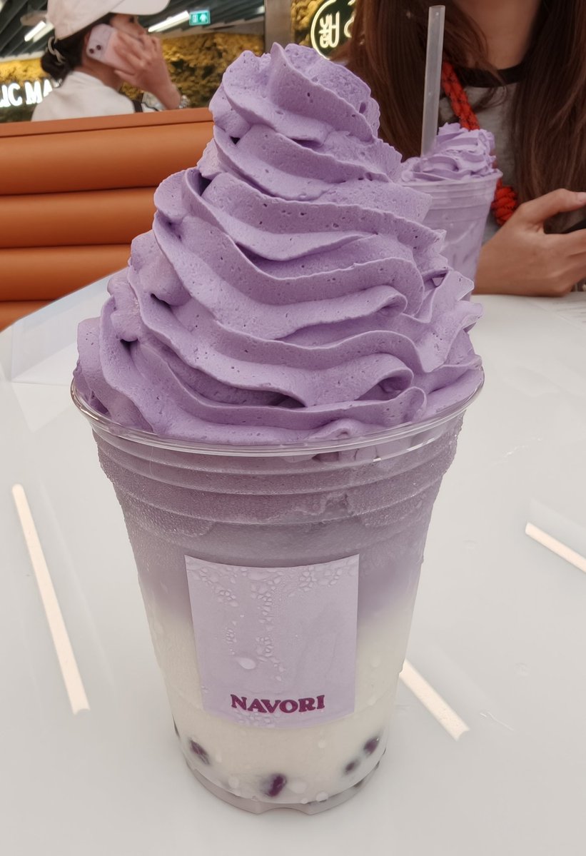 Matji66's tweet photo. ได้มาลองละ เกือบจะไม่ทัน popup 😆
เปิดประสบการณ์ครั้งแรกกับ UBE และ Butter Toek ที่จะซื้อทีไรก็หมด  ได้กินแย้วว~ และที่ต้องซ้ำทุกรอบคือ Oreo Cookie ชอบที่สุดเลย (ลืมถ่ายไว้) 😚
#Navori #Navoribkk https://t.co/frABA6tQUi