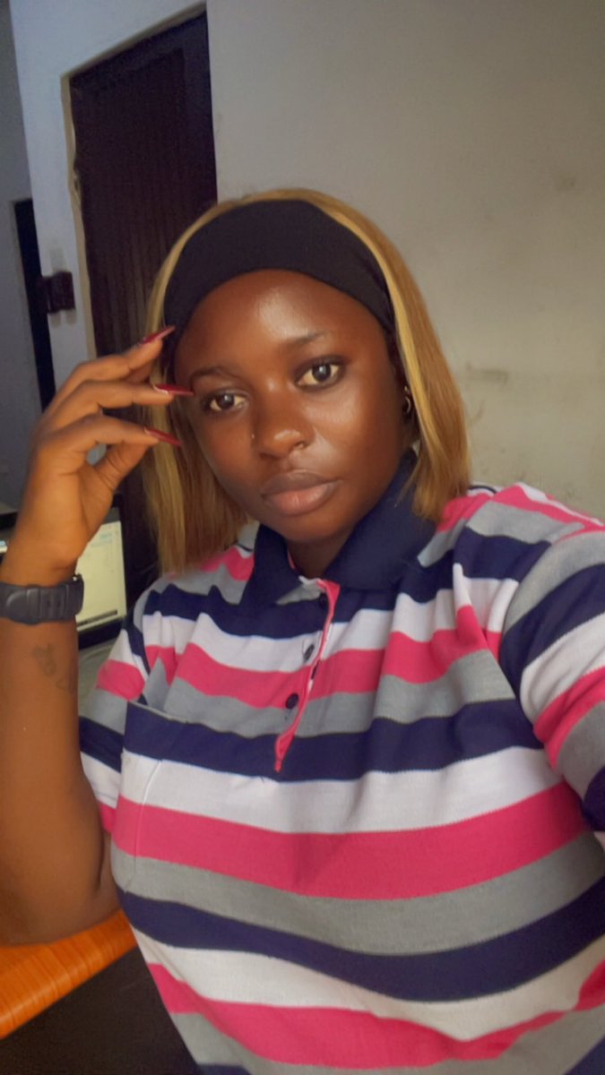 Dredds_expert's tweet photo. You fit Dey lookup to me as a role model, Make me sef Dey try update my IOS 🙏🏾 https://t.co/245QHubfwF