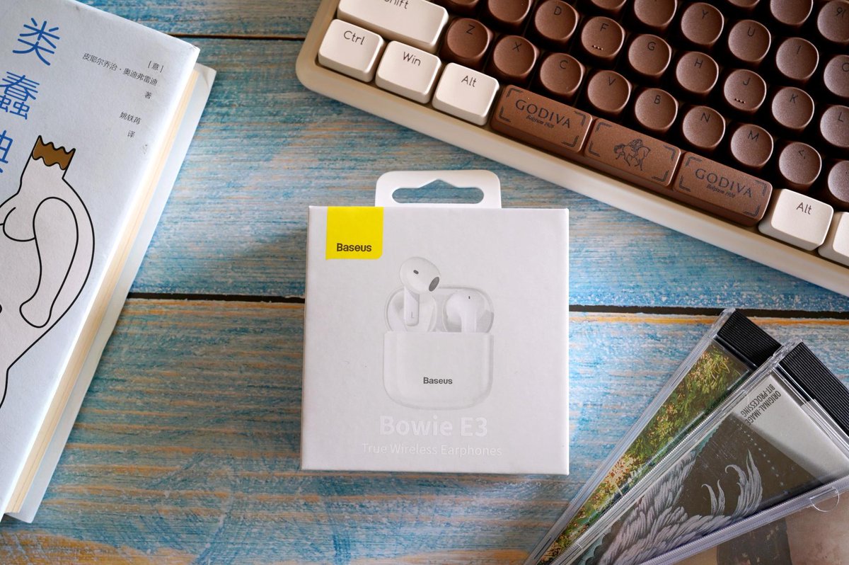 dpETPIAPRpINlgl's tweet photo. Just unboxed my new wireless earbuds—sound quality is chef’s kiss and they fit like a glove! No more tangled cords, game-changer for my morning runs. , https://t.co/81Y2GNG46p