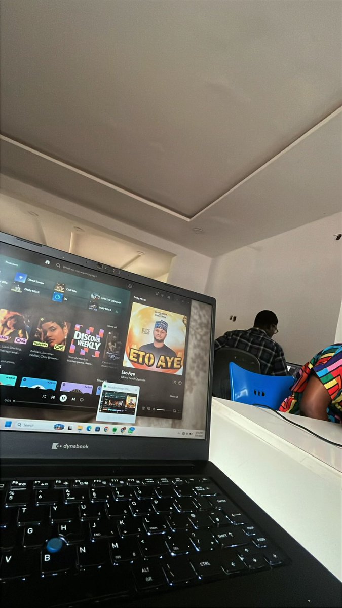 EwaTechie's tweet photo. Yoruba by culture. Tech girl by passion. 🤍 https://t.co/mcoSlFy57g