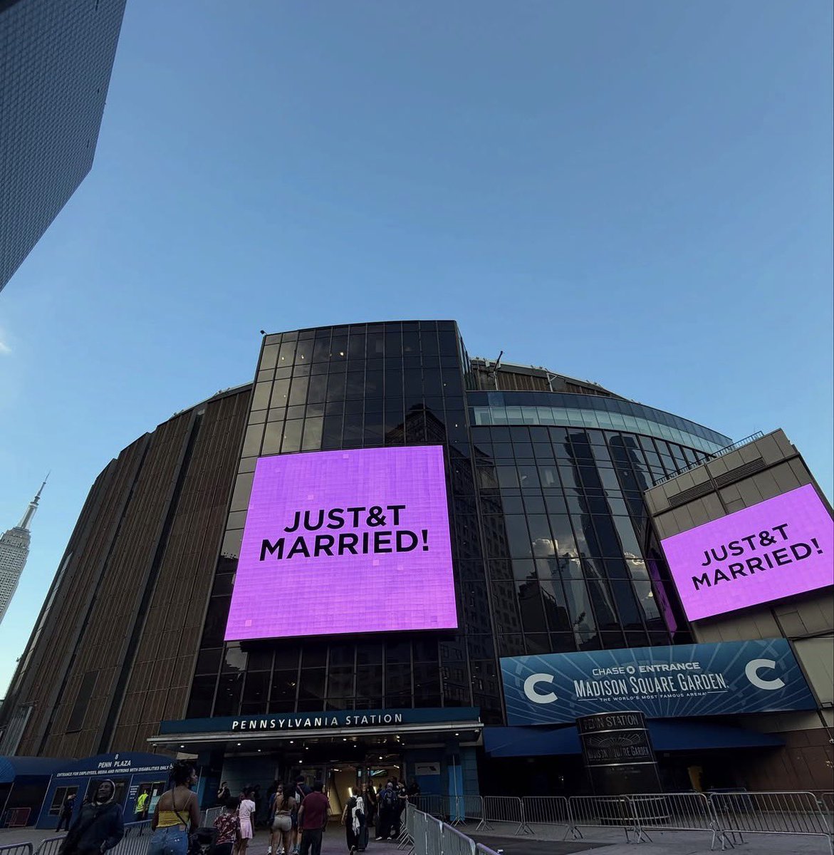 TSTheErasTour's tweet photo. 13 days ago Taylor Swift just got married! https://t.co/2vt5AIsjeF