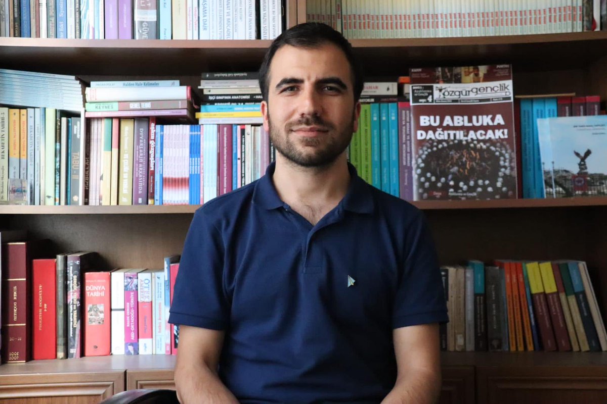 espresmi's tweet photo. 3 Şubat siyasi kırım operasyonunda tutsak edilen MYK üyemiz Okan Danacı bugün görülen ikinci duruşmada tahliye edildi.

Faşizmin ablukasını dağıtacak, özgürlüğü kazanacağız! https://t.co/ViXIOleQ2i