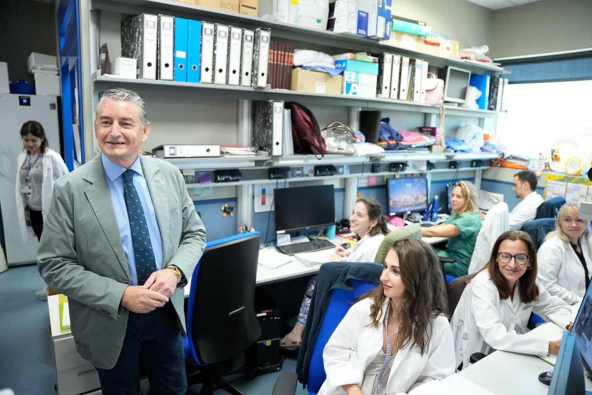 antoniosanz's tweet photo. 🧬 El Instituto de Biomedicina de #Sevilla (@ibis_sevilla) ampliará sus instalaciones con cerca de 1.650 m² gracias a una inversión de 6 millones de euros. 

🤖 El proyecto permitirá incorporar una plataforma académica para la producción de terapias CAR-T, nuevos laboratorios y plataformas tecnológicas.

💪 Seguimos sumando infraestructuras de referencia en el ámbito de terapias avanzadas.

#AndalucíaAvanza #SanidadPública