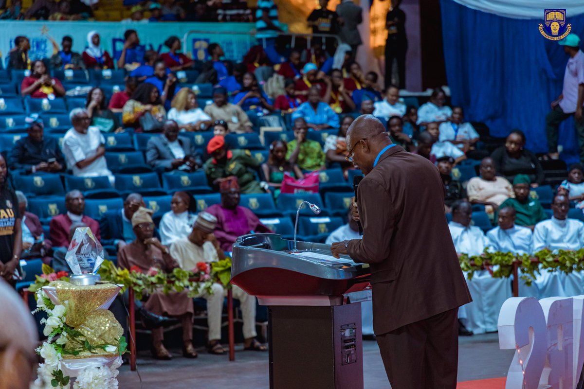 OAUniversity's tweet photo. Yesterday, OAU honoured Prof. Oladapo Afolabi, OON, CFR, celebrated its 272 OAU Stars, welcomed distinguished guests including Dr. Akinwumi Adesina, and recognised OPay for supporting academic excellence.

#OAUExcellenceAwards2026
#OAUStars 
#ResearchExcellence 
#GreatIfe65
#Opay https://t.co/rssQaH35aR