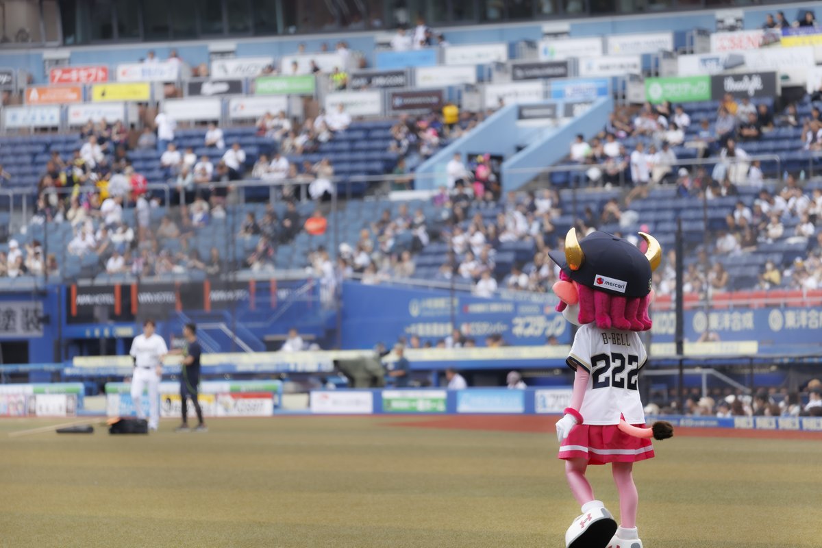 koarasuke's tweet photo. 緊急登板っぽい風格の #バファローベル https://t.co/EK9hM4SQNt