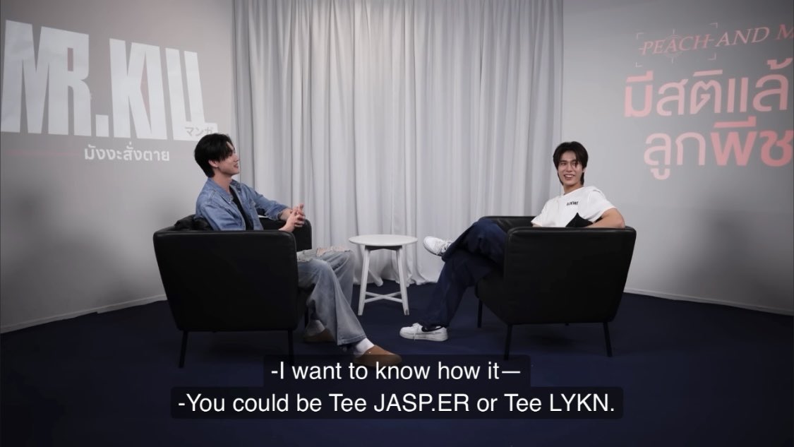 teevithe's tweet photo. PHUWIN TEE X 2STORIES
#Basedon2StoriesEP11

phuwin tiba tiba pengen tau tee jadi tee jasper, tee lykn — nyang bener phu elah😭😭😭

phuwin : sebenernya kamu lebih suka
nyanyi atau dance?
tee : sekarang mungkin aku lebih suka nyanyi, tapi aku masih pengen banget ngedance. aku pengen coba ikut les dance lagi
phuwin : aku pengen tau gimana caranya, kamu jadi “Tee https://t.co/wDBs2NAvhv” atau “Tee LYKN”
tee : OHH mustahil, aku ga bisa