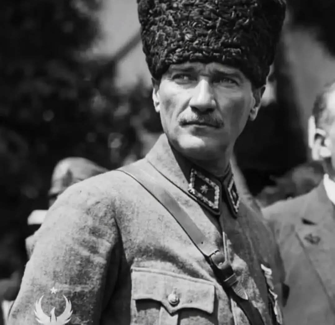 Sz8778011723574's tweet photo. “Biz barış istiyoruz dediğimiz zaman tam bağımsızlık dediğimizi herkesin anlaması gerekir."

Gazi Mustafa Kemal ATATÜRK 🇹🇷 https://t.co/sY1d9Rj5tw