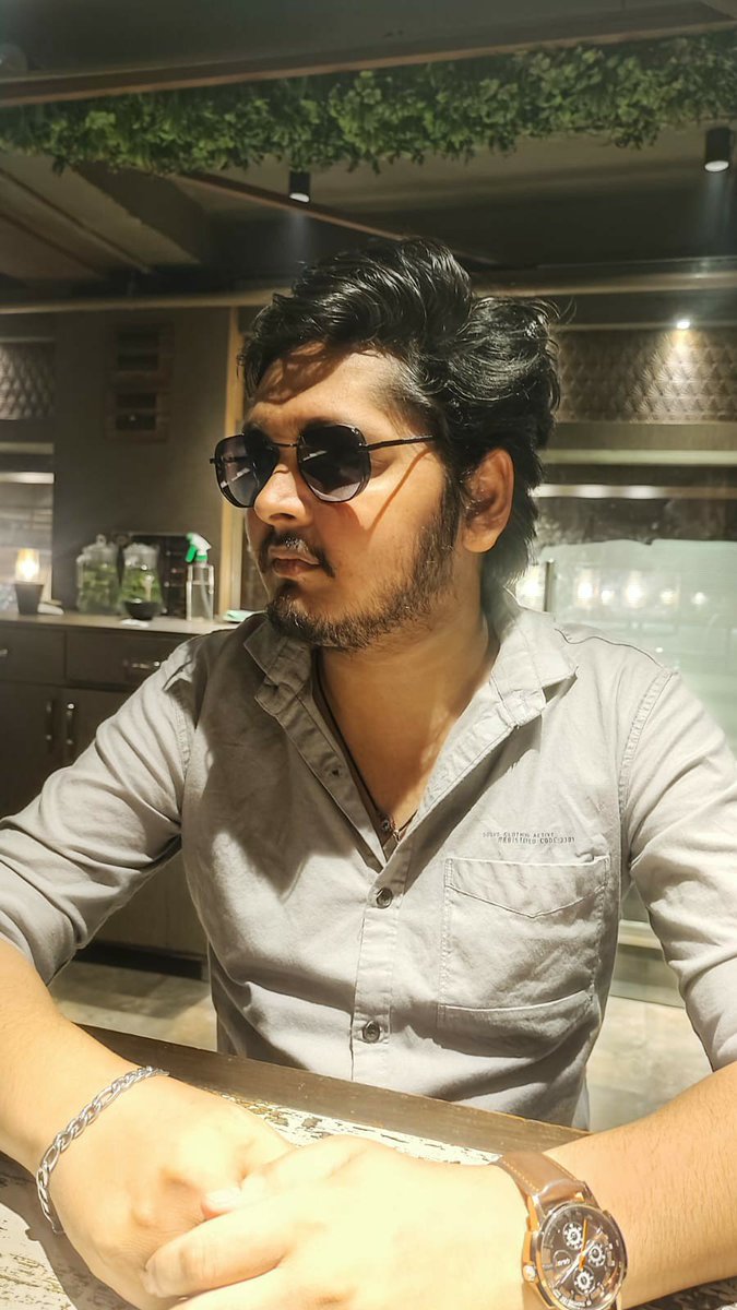 Adishandilya28's tweet photo. "𝘚𝘵𝘳𝘰𝘯𝘨 𝘔𝘦𝘯 𝘋𝘰𝘯’𝘵 𝘏𝘢��𝘦 𝘈𝘯 𝘈𝘵𝘵𝘪𝘵𝘶𝘥𝘦. 𝘛𝘩𝘦𝘺 𝘏𝘢𝘷𝘦 𝘚𝘵𝘢𝘯𝘥𝘢𝘳𝘥𝘴"...... 
.
.
.
.
.
.
.
#VasaiVirar #Mensfashion #Menswear #style #Indian #Mumbai #deoria
#Modelphotography #Photooftheday
 #Menwithstyle #twitter https://t.co/2y2oYi4sdJ