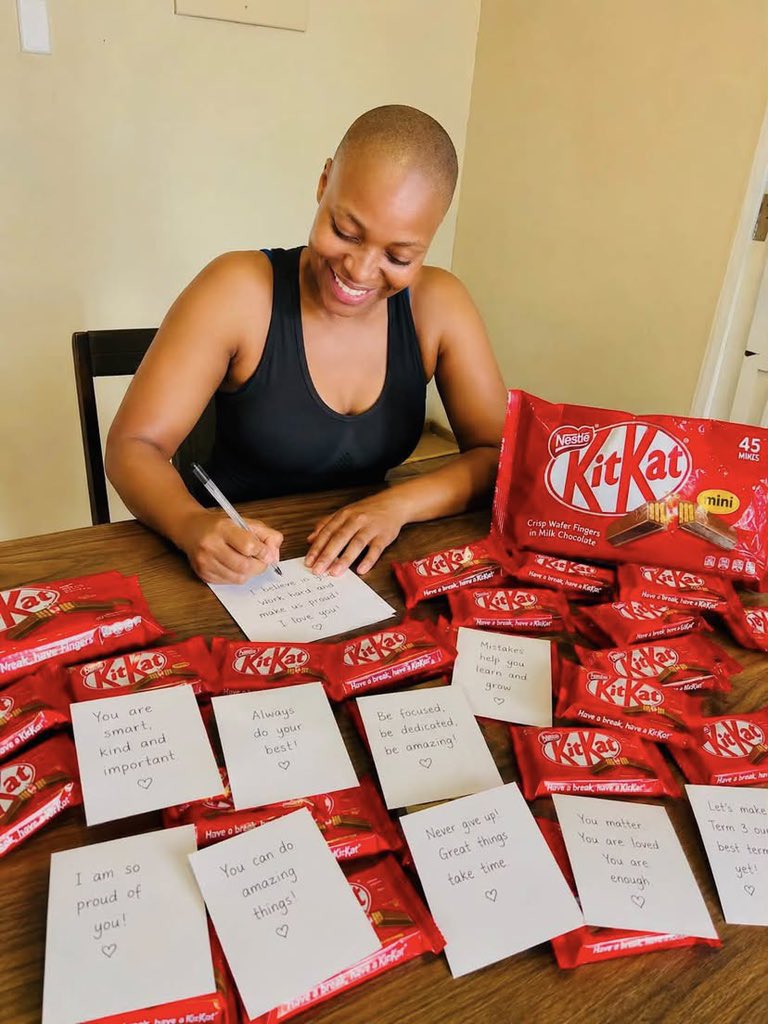 Zamagebe_21175's tweet photo. She is preparing these notes and KitKats for her learners for Term 3.  
When teaching is your passion,🥺the smallest acts leave the biggest impact. https://t.co/8MZboZe16Z