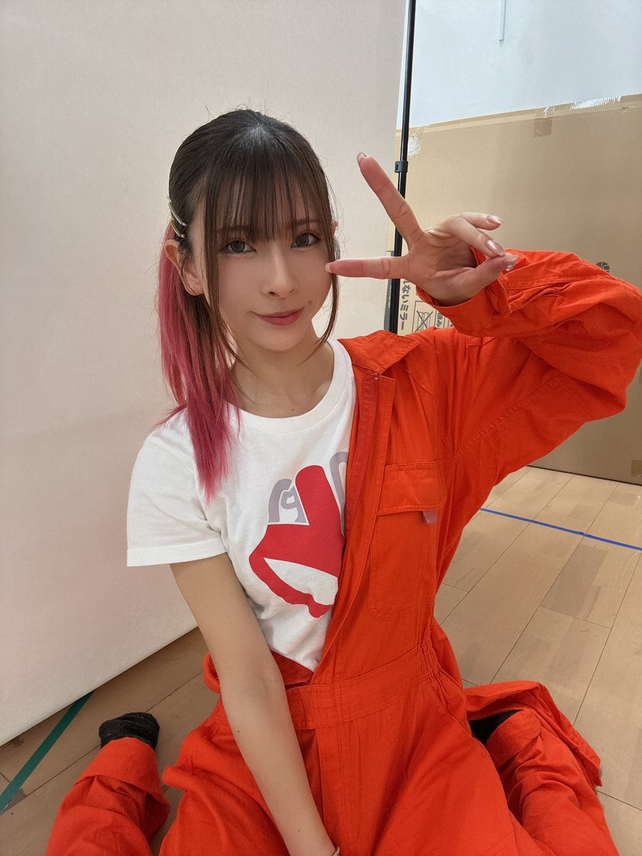 miumiu0055's tweet photo. 🌸人生初めて舞台出演します🌸

フライドBALL企画 vol.74
『BORDER〜罪の道〜』

🖊https://t.co/sEol1H5v1v

🎫 https://t.co/XhGwJrgFl0

7月23日(木)18:30～
7月24日(金)18:30～
7月25日(土)13:00～/17:00～
7月26日(日)13:00～/17:00～
7月27日(月)18:00～
📍新宿THEATER BRATS

何度も再演されている笑いあり感動ありの作品です！
私は、黒田美玲 役です🌹
初舞台ぜひ見に来てください(´,,• •,,)

今日もお稽古！！！！