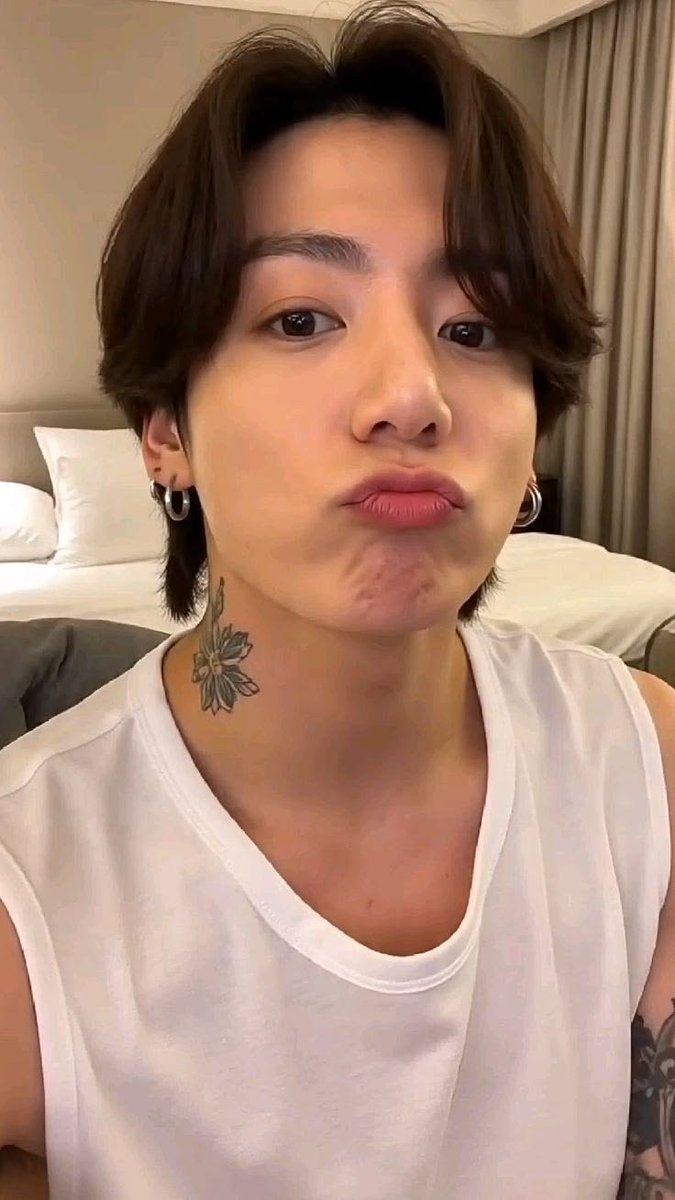 Mnijungkoop4jz's tweet photo. a date with Jungkook❤️
https://t.co/kGBVOHUKG8
#mnijungkook
#thv #taehyung #jungkook
#BTS https://t.co/nvgT1RmlMW