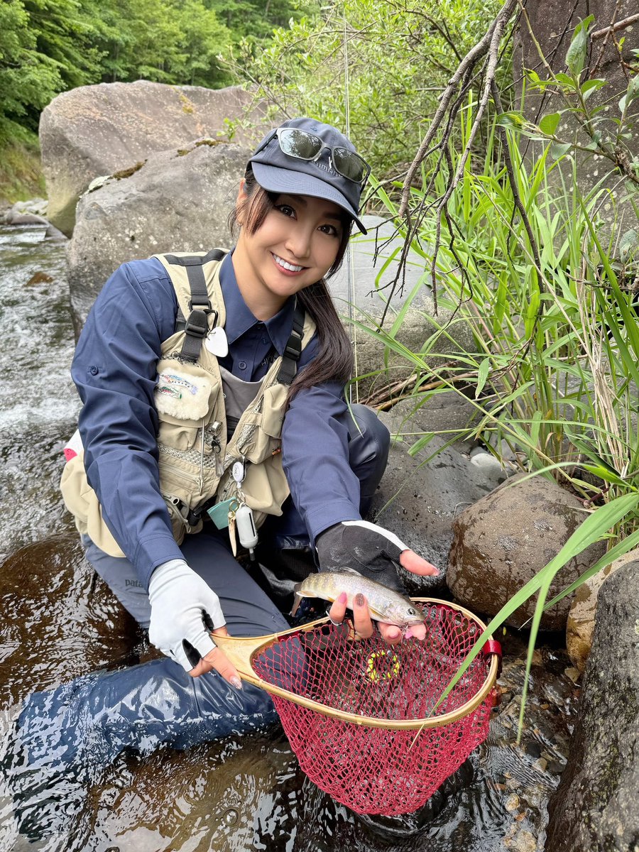 lino_tanaka's tweet photo. 長野県の木曽川水系へ、
女性フライフィッシャー5人で
2泊3日のフライフィッシング旅へ行ってきました⛰️🎣

この釣行の様子は、7月22日発売の
『FlyFisher 2026年9月号 Mid Summer』に掲載していただきます📖✨

ぜひお手に取って、
ご覧いただけたら嬉しいです🥰💕 https://t.co/Xza7keGuj1