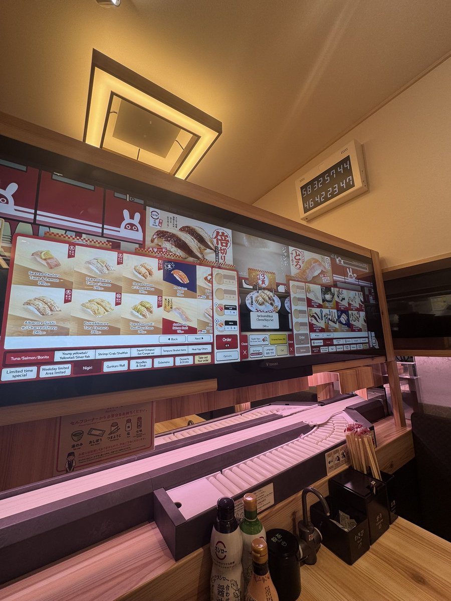 veew_v's tweet photo. How my Osaka trip looks like 🫶 https://t.co/OnVxMTzz0P