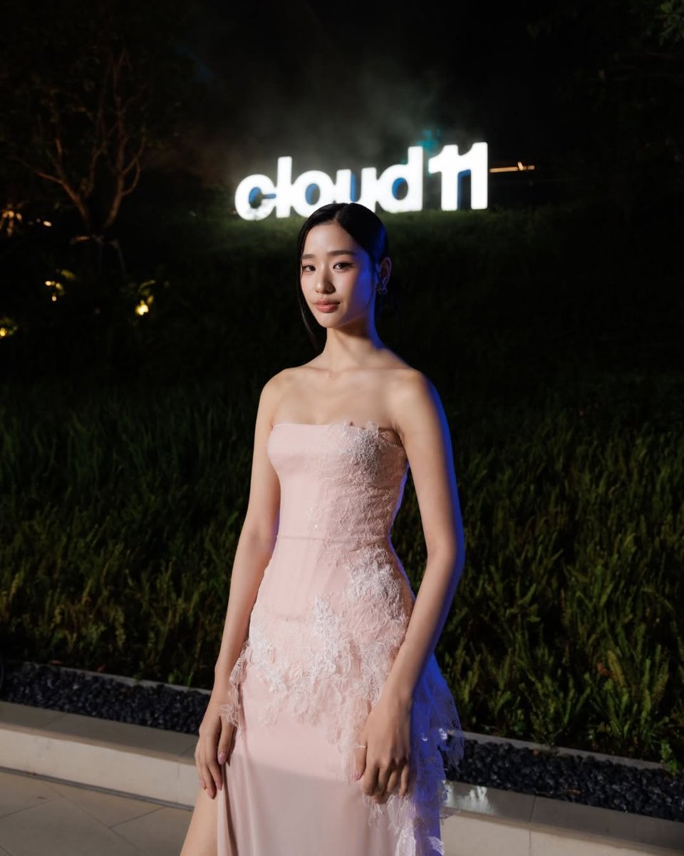 itsbenty's tweet photo. ☁️Cloud 11☁️

หล่อมาก สวยมาก เหมาะสมค่ะ  เจ้าหญิงของพี่ไบร์ทสวยตลอดกาล 🩷🖤🥰☀️🌻

BRIGHT AT CLOUD 11 

#BRIGHTxCloud11OpenHouse       
#bbrightvc #Cloud11OpenHouse #Cloud11 #AsiasCreativeCapital

TU AT CLOUD11 OPEN HOUSE 
#tontawan 
#Cloud11OpenHouse
#Cloud11
 #AsiasCreativeCapital

#ไบร์ทตู #brighttu