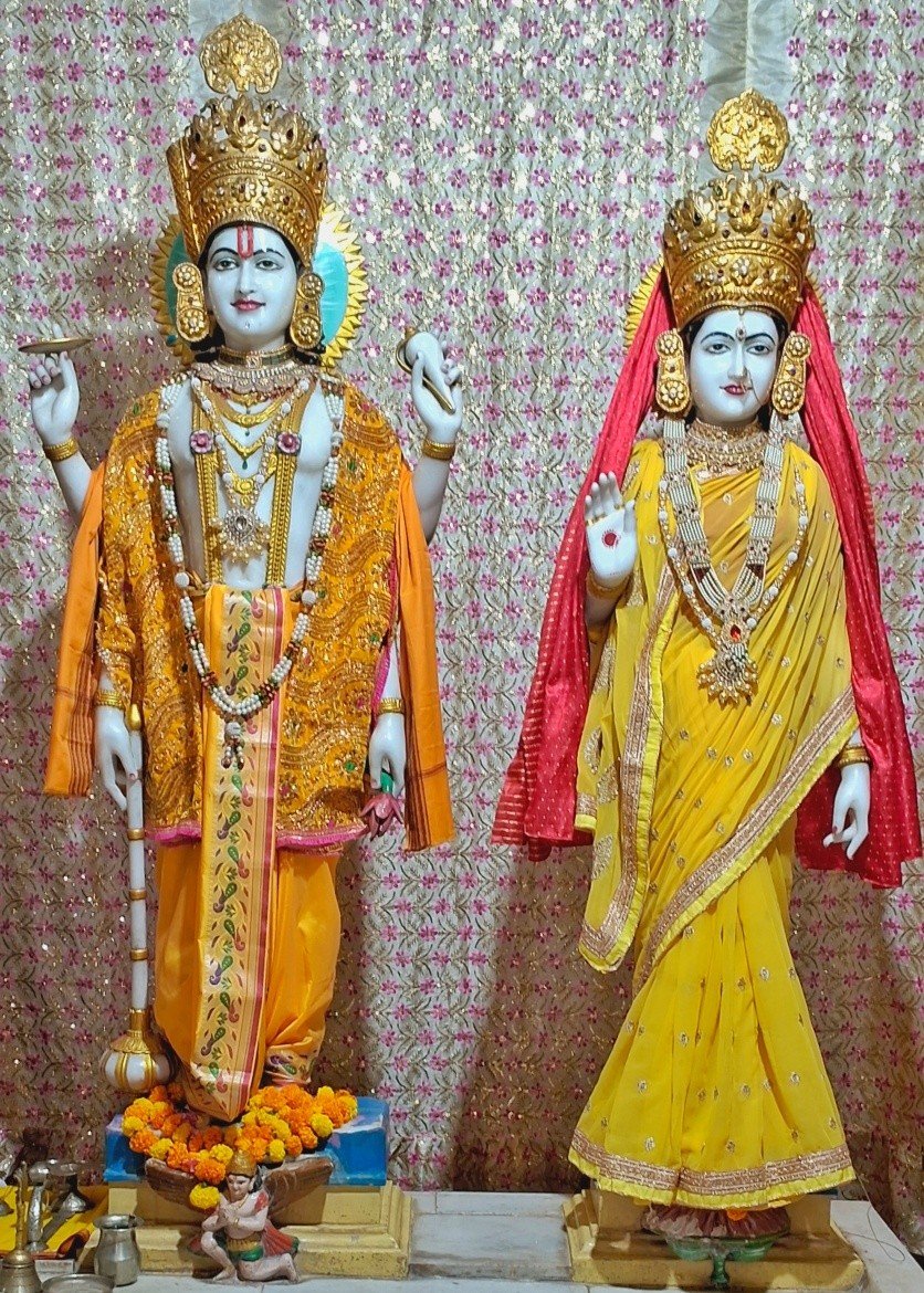 Somnath_Temple's tweet photo. श्री लक्ष्मीनारायण (गोलोकधाम), प्रभासक्षेत्र - गुजरात (सौराष्ट्र)
दिनांक: 16 जुलाई 2026,  आषाढ शुक्ल द्वितीया - गुरुवार
072610050

भगवान कृष्ण एवं बलदाऊ के देहोत्सर्ग तीर्थ पहुंचने के in लिए लोकेशन लिंक:🛕📍https://t.co/3maLGcO4rM https://t.co/E2DrBXZmz6