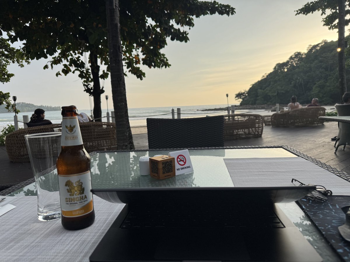 hoohaaninjaa's tweet photo. Hello Phuket 😌 https://t.co/9tq80VGcUJ