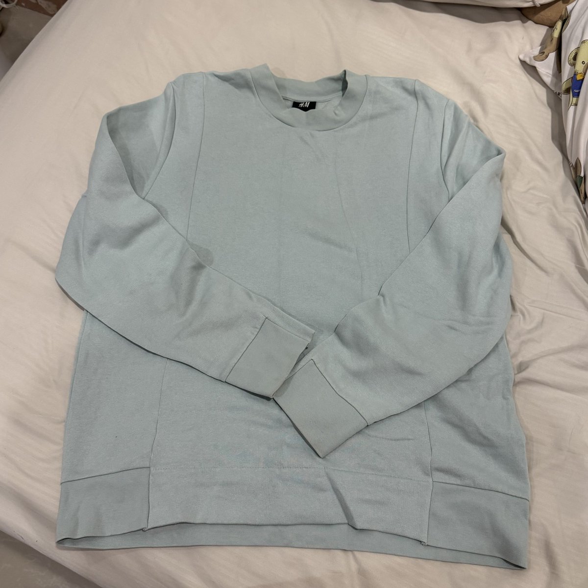 _bebearr's tweet photo. สเวตเตอร์
-forever 21 ไซส์ L 270 รวมส่ง
-h&amp;m ไซส์ m 170 รวมส่ง 
สอบถามเพิ่มเติม dm 🎀

#ส่งต่อเสื้อผ้า #ส่งต่อเสื้อผ้ามือสอง #เสื้อผ้ามือสอง #ส่งต่อเสื้อผ้ามือ2 #เสื้อผ้ามือสองสภาพดี #ส่งต่อdaidas #ส่งต่อรองเท้าแมรี่เจน #ส่งต่อรองเท้า https://t.co/0AolqcN92e