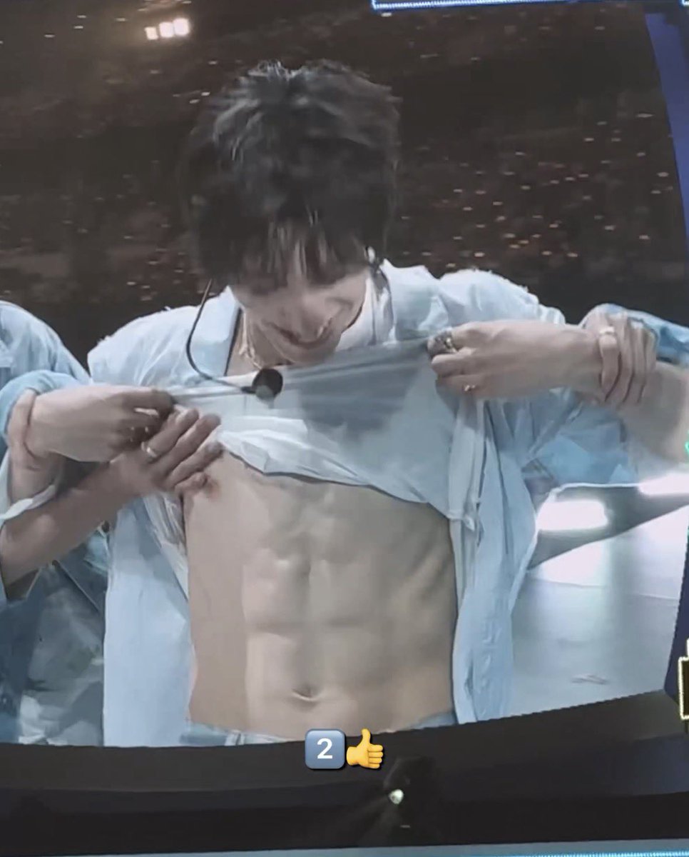 luvuallton's tweet photo. 복근 공개                            공개 후 존나싸맴 
부끄견 개웃갸ㅋㅋㅌㅌㅌㅌㅋㅋㅋㅋㅋㅋㅋ https://t.co/aNx7vDNtJ2