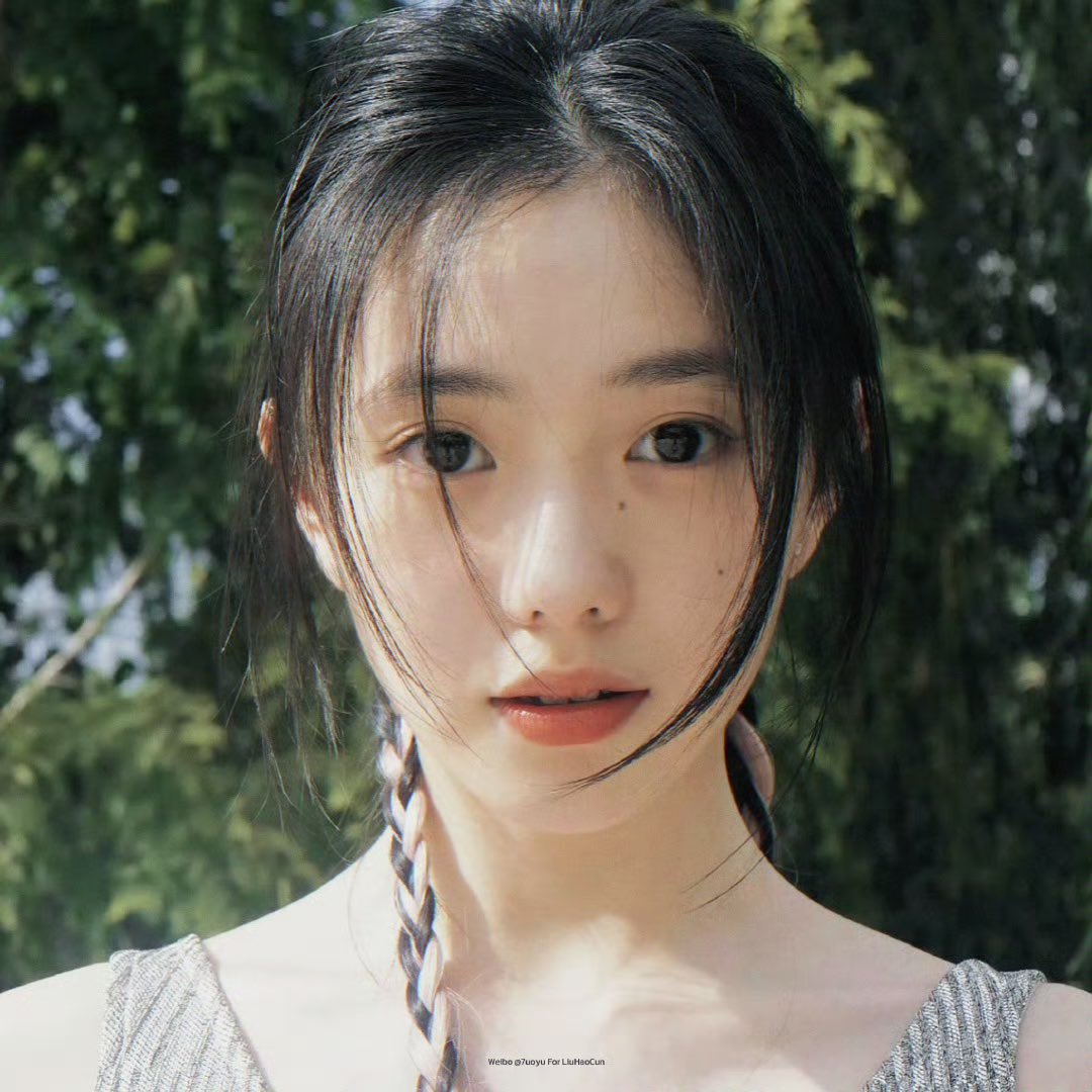 wxnteree's tweet photo. 공식 석상보다
이런자연속사진도너무내스탈 🌿 https://t.co/3Wuk7fl4da