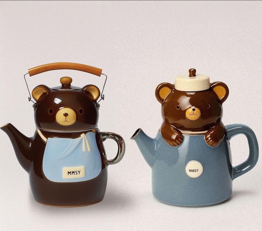 Vibranica's tweet photo. bear teapot https://t.co/XFWUQRTCaD