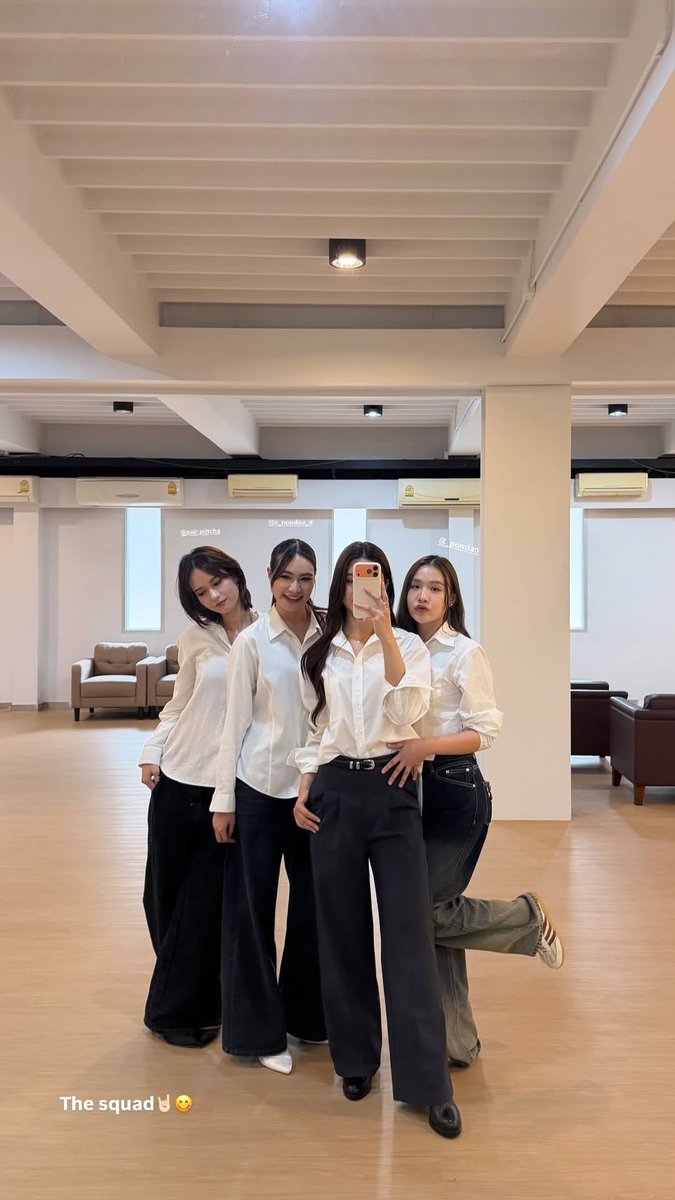 shellypundaobr's tweet photo. 📸🎥 | Atualização da Shelly e da Pundao nos stories do Instagram (16/07/2026)
🔗: https://t.co/SPIR4ixPtd
🔗: https://t.co/tGuCF6s3dA
#shellybenda #evershelly #teddies #shellypundao #pundao #TwinkleOfPundao #พันดาว https://t.co/brMcui6Y76