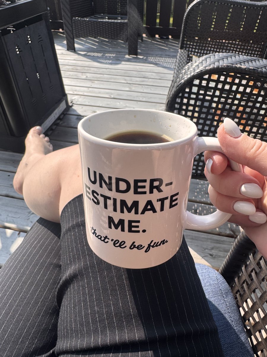 newfienisey's tweet photo. #mugshot https://t.co/KJflXmJjSF
