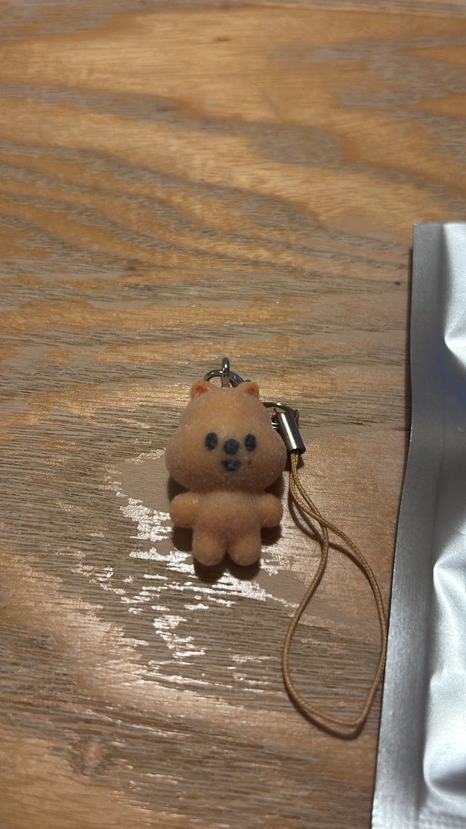 naokopiri0324's tweet photo. 交換希望🙇‍♀️

6th ペンミグッズ  ランダム
譲▶︎ ハンクォッカ🐿

求▶︎ポガリ🐥⸒⸒

郵送での交換可能な方、連絡お待ちしてます🌟📮
中身確認のため、封を開けてます。 https://t.co/QNF5krjDhT