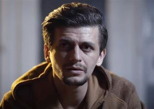 TurkValorMusic's tweet photo. Allame kimdir?
Gerçek adıyla Hamza Gül, 27 Temmuz 1987 doğumlu Trabzon kökenli Türk rap müzisyeni, söz yazarı ve animatördür.
2005 yılında üniversite eğitimi için geldiği Eskişehir'de Anadolu Üniversitesi Çizgi Film ve Animasyon bölümünden mezun olmuştur. https://t.co/FLYSlMjlb9