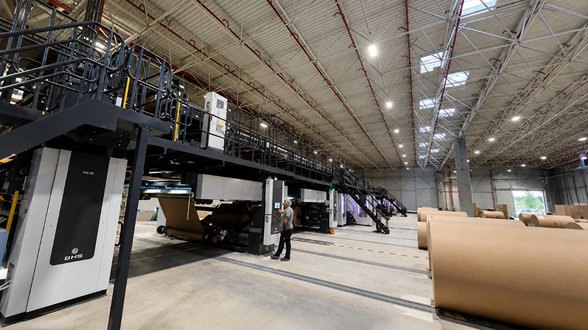 corrugaexpert's tweet photo. WHY TÜRKİYE HAS BECOME ONE OF DUNAPACK’S MOST IMPORTANT CORRUGATED PACKAGING PLATFORMS
Dunapack is strengthening its Turkish corrugated packaging network with a new BHS line in Eskişehir and around 500 million m² of production volume.
https://t.co/Rt078yjXeB
#Dunapack https://t.co/ns3pwmqqAA