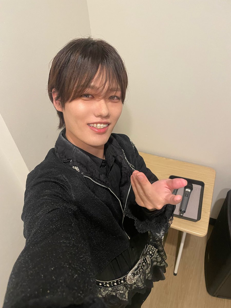 tasuke_kndm's tweet photo. 本日人気曲ライブありがとうございました🌟
人気曲ランキング、第一位は！
Your My Princess でした！！

爽やかで王子様っぽくておれも好きな曲🎶
ーー
次のライブは
7/18(土)、19(日)のMEGAドン・キホーテ函館店さん
19日(日)17:00オープン
ニュースタぶらり旅in札幌！場所はZEUS SAPPOROさんです！ https://t.co/UeW2xKdY97
