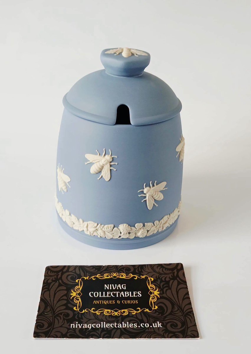 nivagcollects's tweet photo. looking to increase your wedgwood collection browse our website based in the uk we have a vast selection for sale - combine postage and packaging https://t.co/X2Fg2z9KeS
#giftforher #giftforhim https://t.co/Ec0dFhXchz