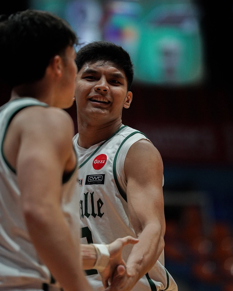 shotbyjpd_'s tweet photo. BREAKING:

EJ Gollena will leave the DLSU Green Archers and finish out his collegiate career in the NCAA. 

Major contributor in two UAAP titles. Not a lot who can say that. 

Thank you, @_abunjibunjing . 🥹🫶💚 https://t.co/4pPIyr4TWO