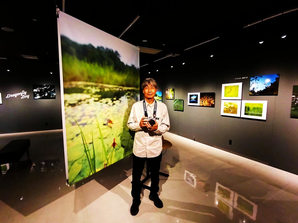 ogoshfmi's tweet photo. いつもお世話になっている田中トンボさんの写真展の初日に伺いました(^^)
いろいろなトンボに会えます。こんな羽根の色のトンボは見たことない…羽根の形…羽根の折りたたむ方向…奥が深い。
物語風のレイアウトに動画もありで気合い入ってます(^^)
#田中博_写真展
#Dragonfly
#OMSYSTEMGallery https://t.co/3XMdBSwPEa
