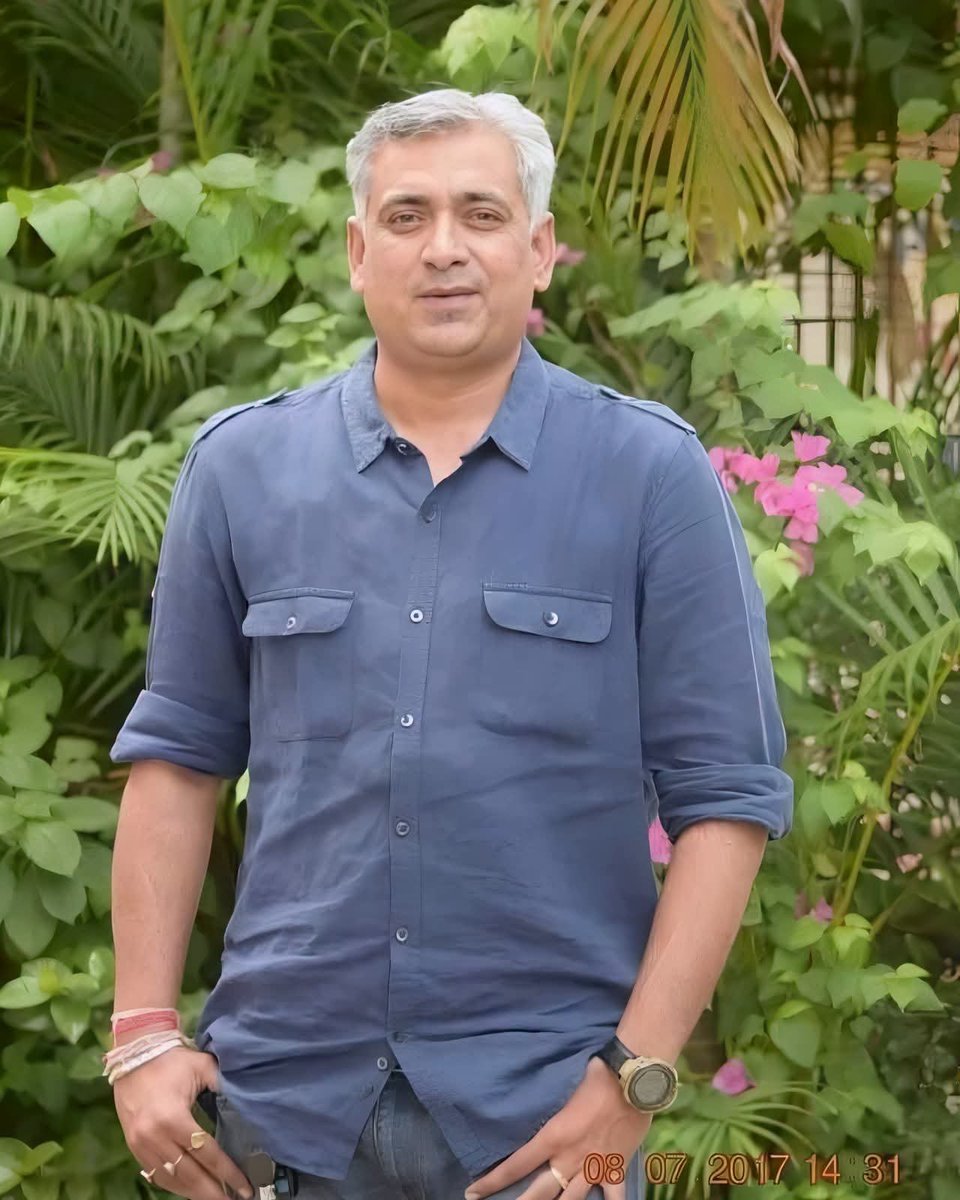 Ashish_HG's tweet photo. संवेदनशील वरिष्ठ पत्रकार साथी श्री अनुराग अमिताभ जी को जन्मदिन की हार्दिक बधाई एवं शुभकामनाएं। 

प्रभु श्रीराम सरकार जी से प्रार्थना है कि वे आपको उत्तम स्वास्थ्य, दीर्घायु एवं यशस्वी जीवन का आशीर्वाद प्रदान करें।

@anuragamitabh https://t.co/4ONt4FyuZv