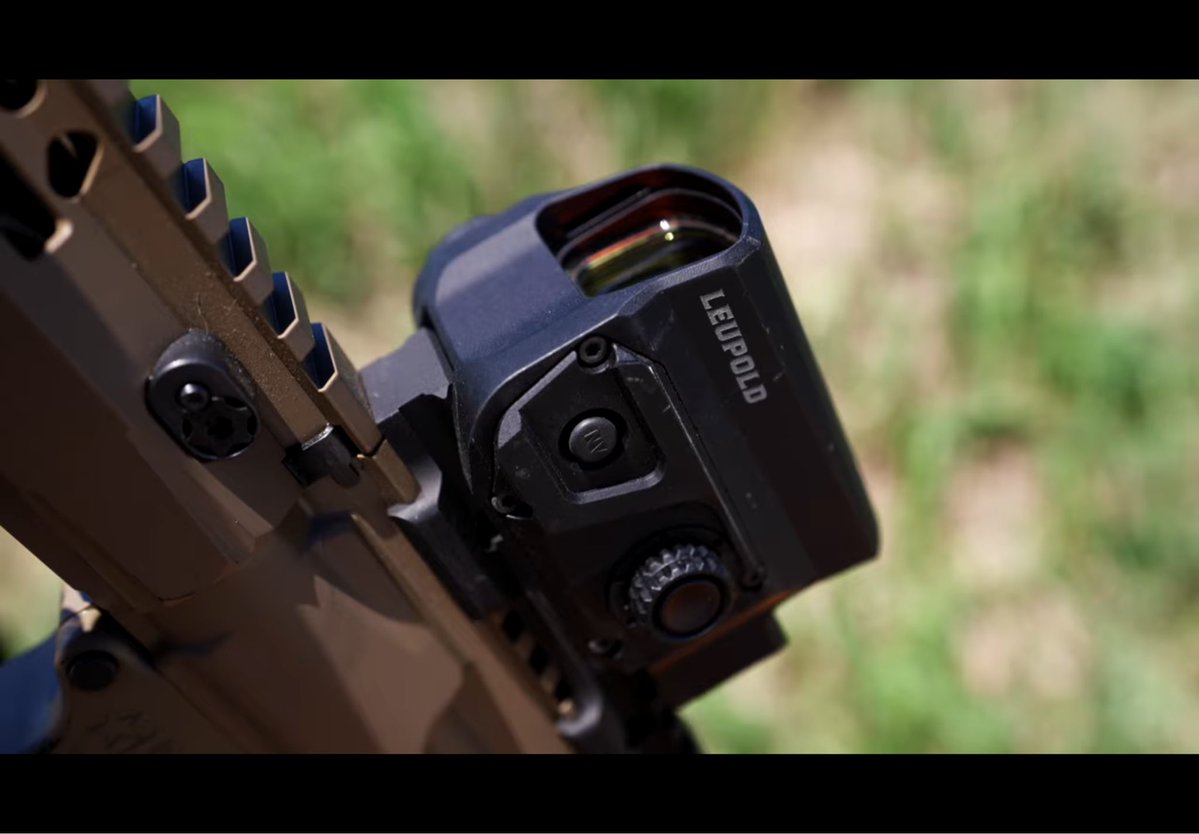 BrandonFDW's tweet photo. Leupold is releasing their new LCO PRO F2 optic today years after ending production of the original LCO. It features 20 daytime and 10 nighttime settings and 4 different reticle options to choose from.
📸 https://t.co/UQE3ZAvXhX https://t.co/SeZWpRA0gJ