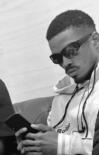 c_nfid's tweet photo. "poor man pikin de see something" 😴 https://t.co/rGm4MNTlwx