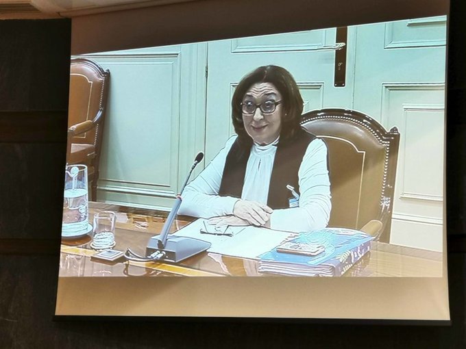 GermanGorraiz's tweet photo. ¿Ya tiene asegurada plaza en el Supremo?
La Sección 23 de la Audiencia de Madrid, presidida por María del Rosario Esteban ha mandado a Begoña Gómez al banquillo de un jurado popular  que la condenará con inhabilitación y ahora espera ser recompensada con una plaza en el Supremo. https://t.co/pnjZ1sKv8h