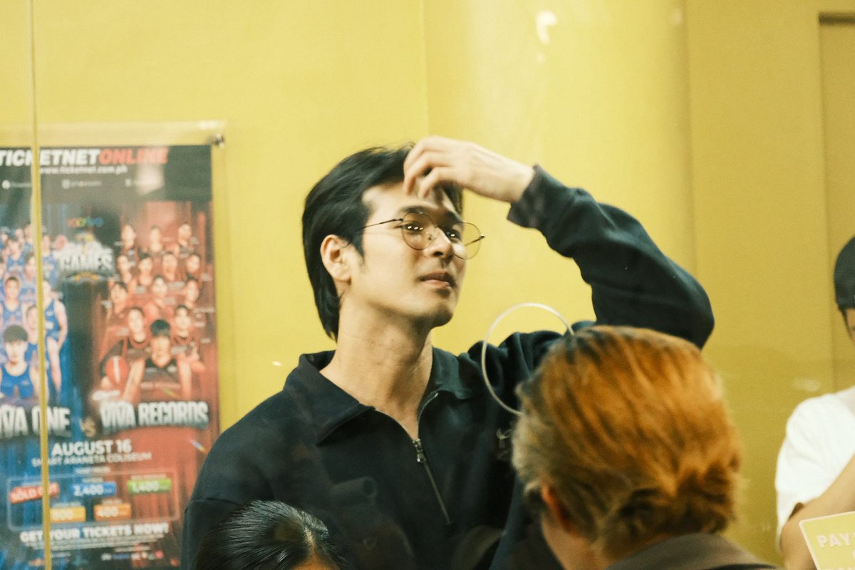 projectarkin's tweet photo. yawa oyyyy

WILBERT AT TICKETNET https://t.co/PbqMkT0FkY