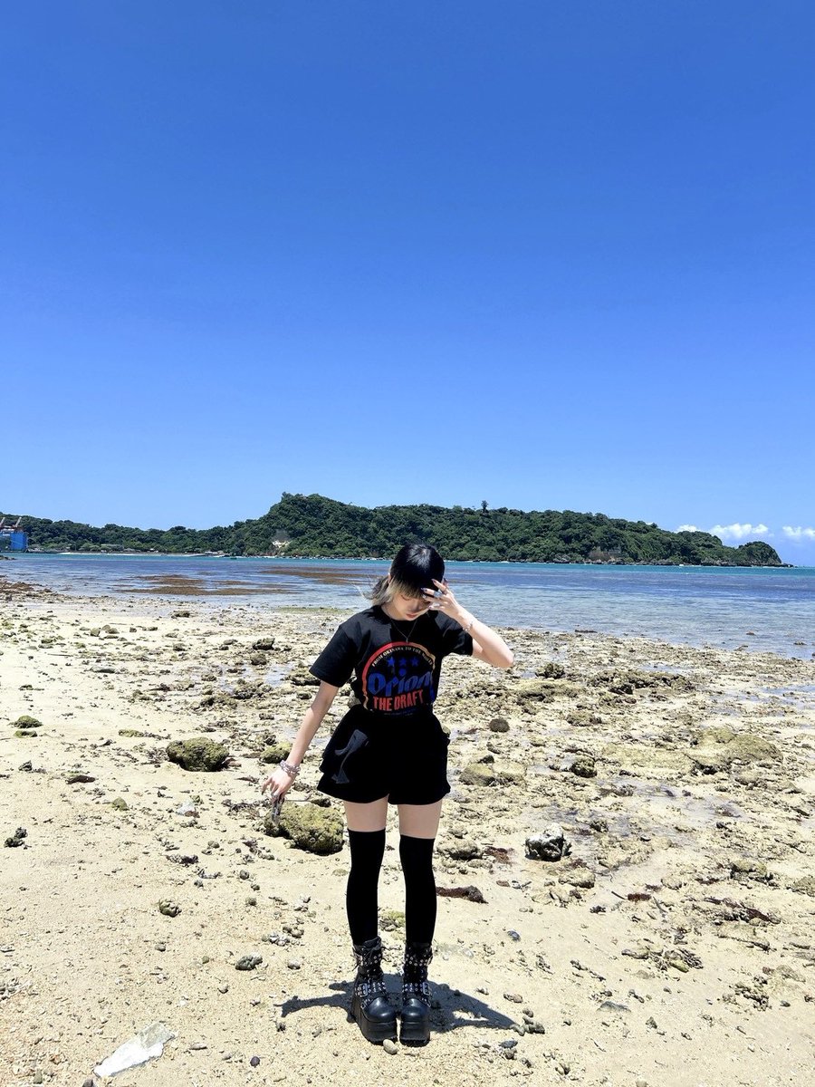 maid_hotaru's tweet photo. この夏のおすすめ待ち受け4選✨️ https://t.co/2QlYek3Ayb