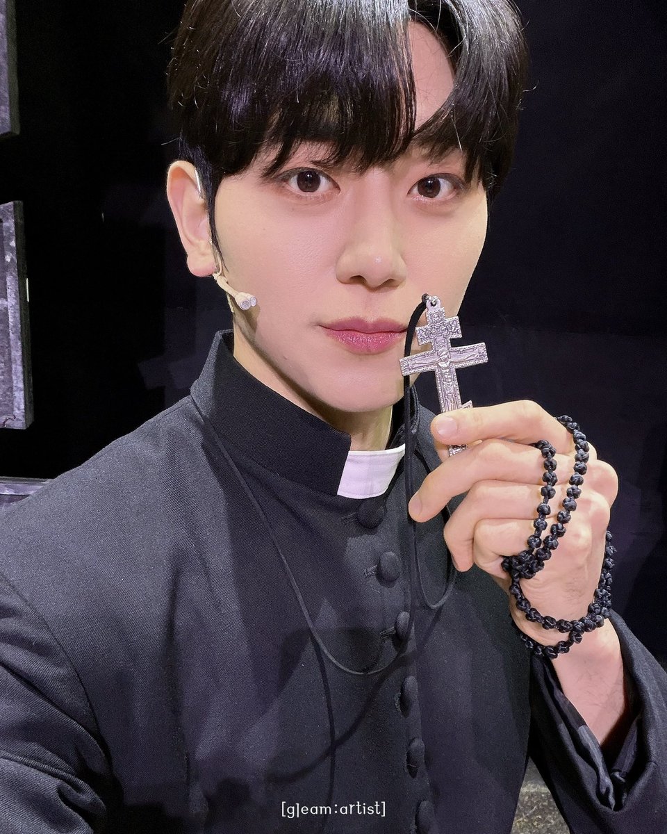 kikiE0o's tweet photo. 소피아 대체 얼마나 미인인지 감도안온다는말 그만하고싶은데 진짜 씹존예실것같다고 https://t.co/mwQZHNbxot