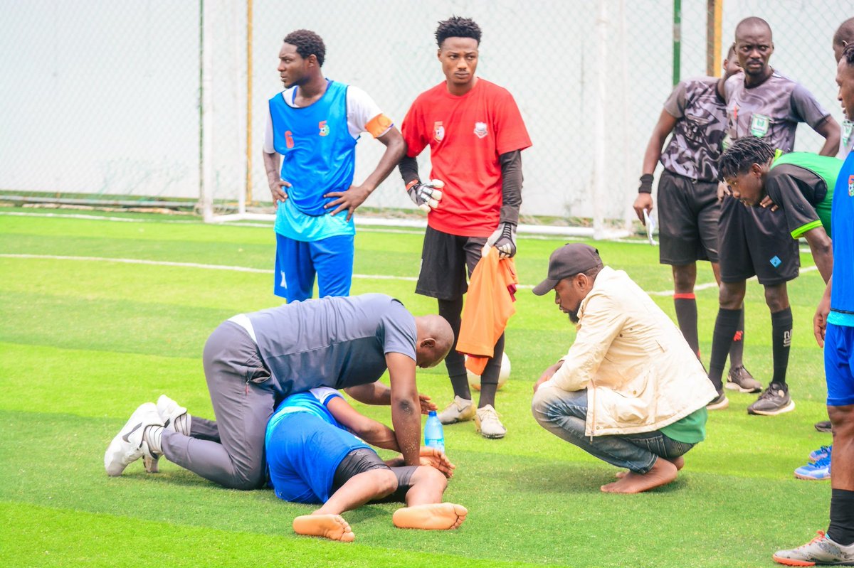 HeyEnigma's tweet photo. Ikeja Divisional Qualifiers Round off.

On-pitch Concussion Assessment. #grassrootfootball https://t.co/rYKOJogLCC