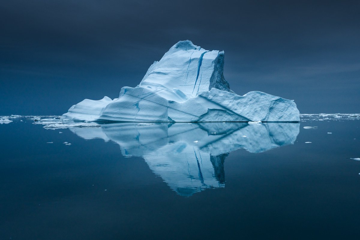 albertdrosphoto's tweet photo. Blue hour nights in Greenland https://t.co/BFopKJgym1