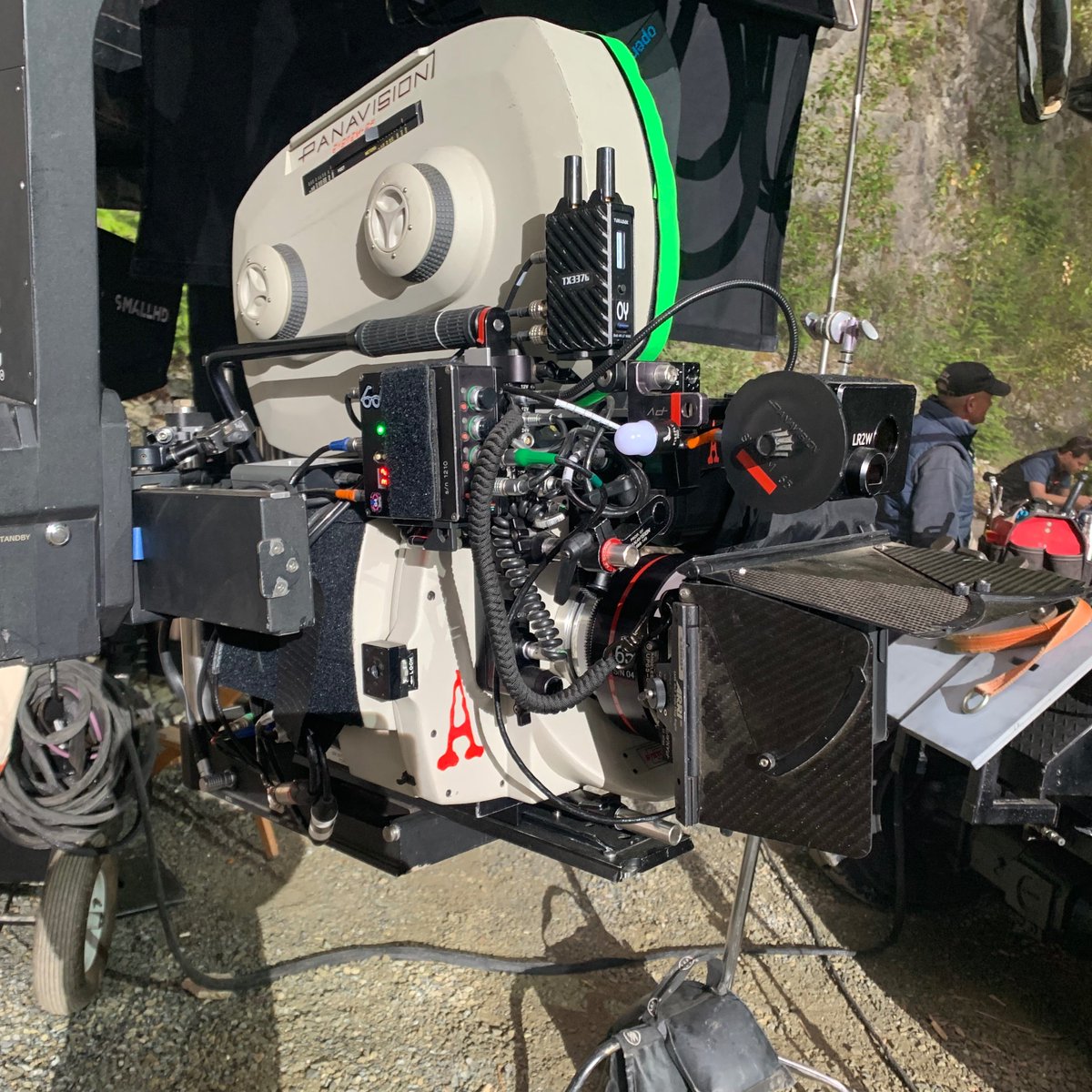 isitshotonfilm's tweet photo. Ryan Coogler's pilot episode for his series reboot of THE X-FILES for Hulu has been shot on 65mm film by Academy Award winner Autumn Durald Arkapaw.

Starring Himesh Patel and Danielle Deadwyler as leads with a supporting cast including Amy Madigan, Steve Buscemi and Ben Foster. https://t.co/9jwO2sNh9j