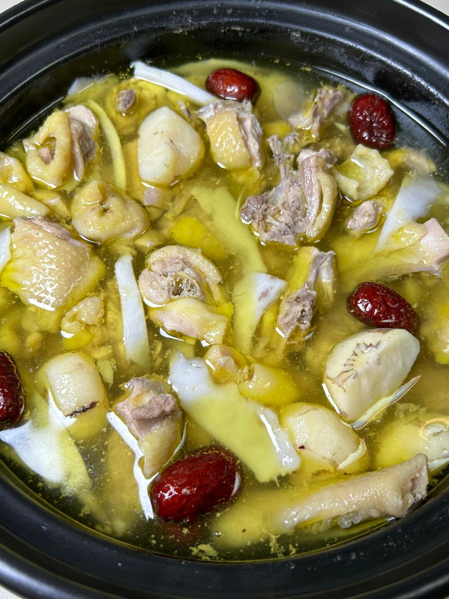 lhs1340's tweet photo. Craving cozy spicy tom kha gai This creamy Thai coconut soup hits different on cold days—fresh herbs, zesty lime, and tender chicken in every sip! ， https://t.co/DEdoHlVi5s